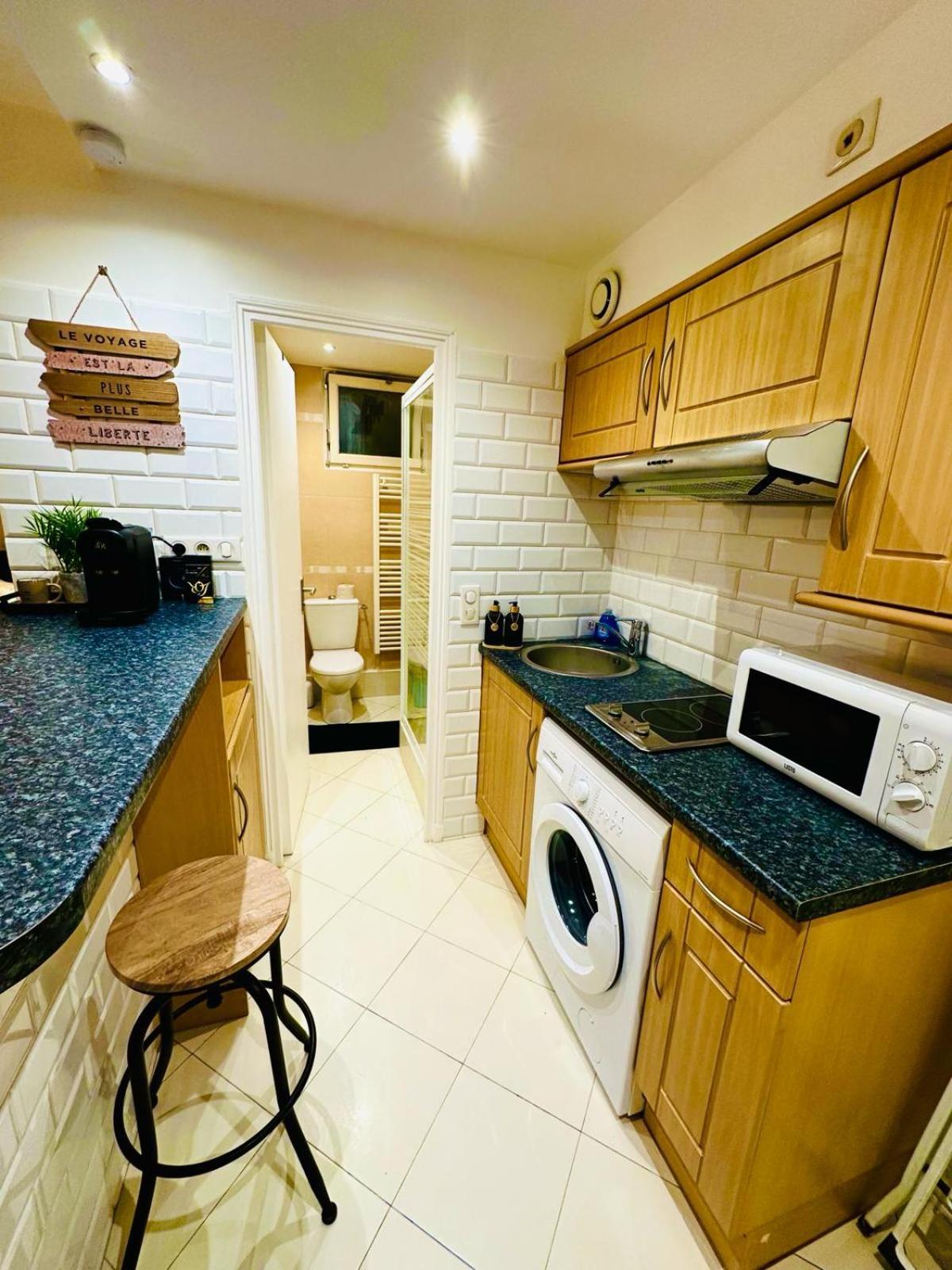 Appartement Elegant A Conflant 콩프란스상테호노린느 외부 사진